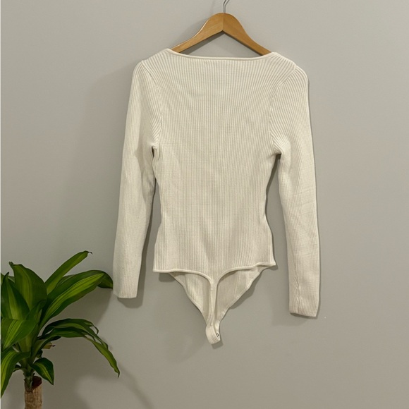 Off-White Ribbed Bodysuit - Picture 3 of 3